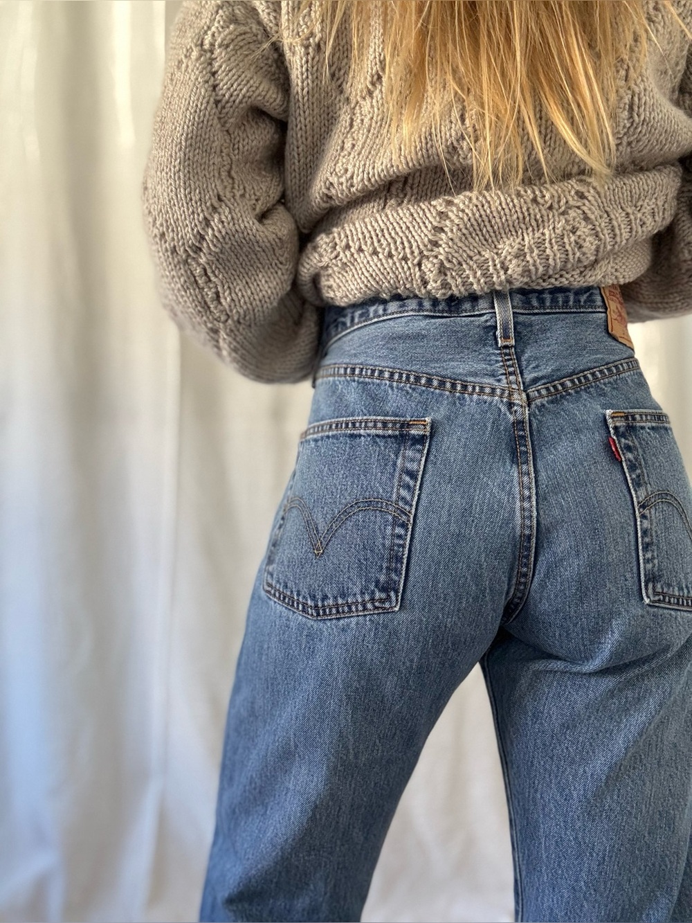Vintage Levi’s 501 light wash wide leg five buttons Y2K